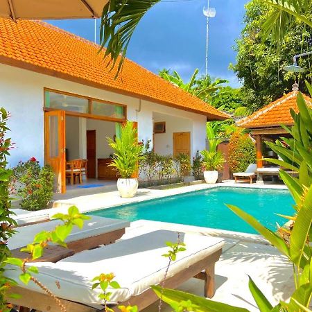 Villa Seruni Lovina ภายนอก รูปภาพ