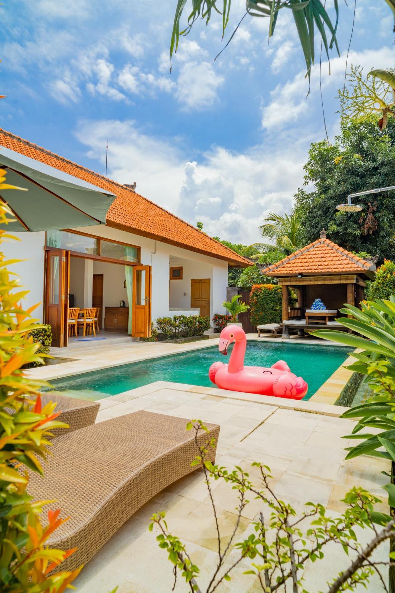 Villa Seruni Lovina ภายนอก รูปภาพ